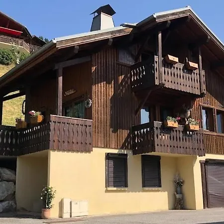 Chalet 500 M Du Village Et Du Front De Neige *